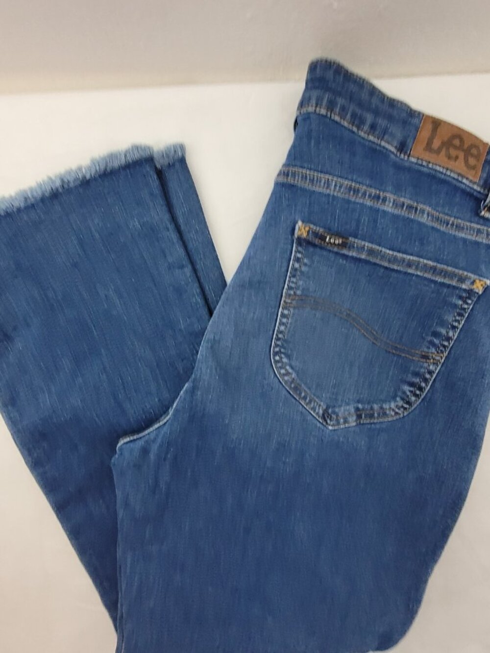 Lee Jeans Women's 34x26 Blue Stretch Denim Cropped Raw Hem High Rise